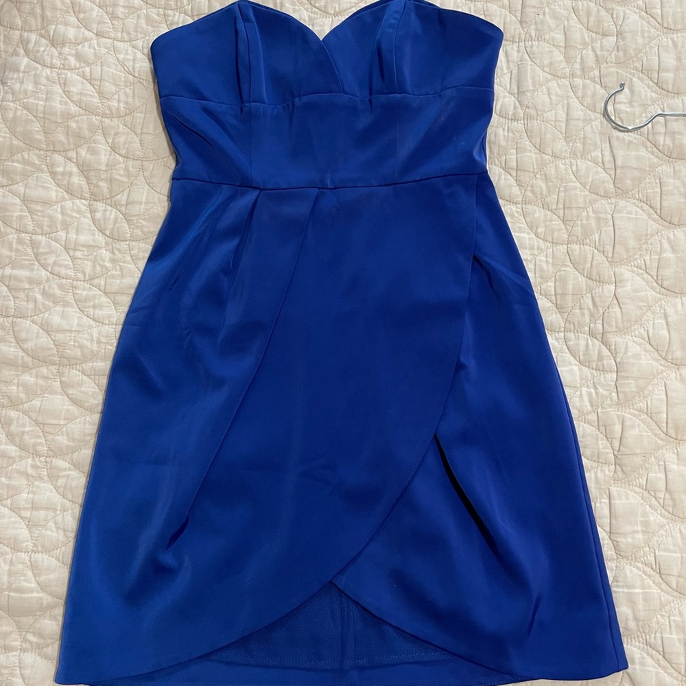 Elegant Blue Strapless Dress